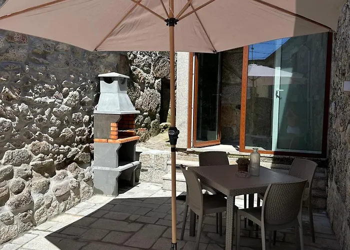 Dom wakacyjny Casa De Lamalonga T2